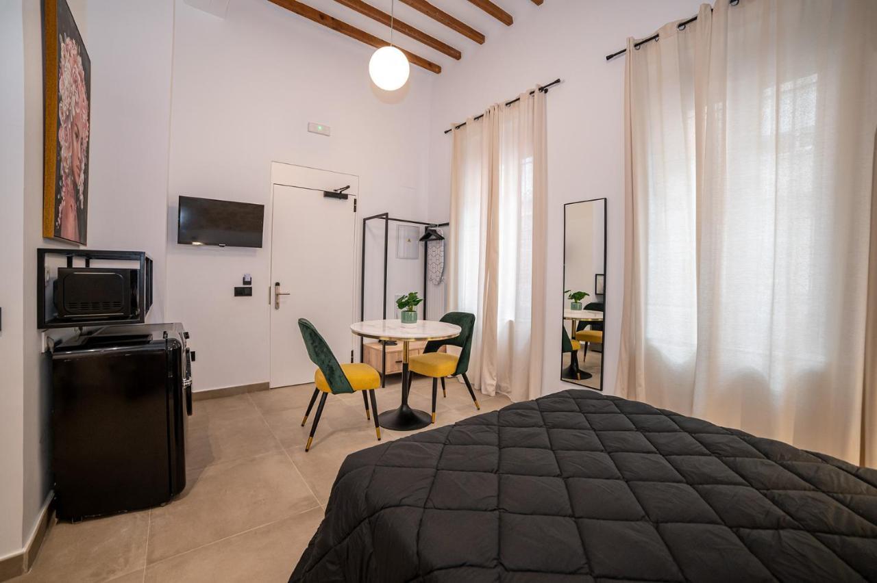 Apartamentos Loliqui Centro Alicante Bagian luar foto