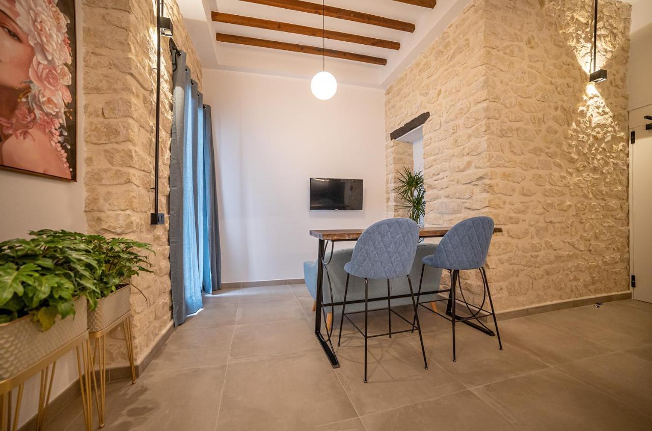 Apartamentos Loliqui Centro Alicante Bagian luar foto