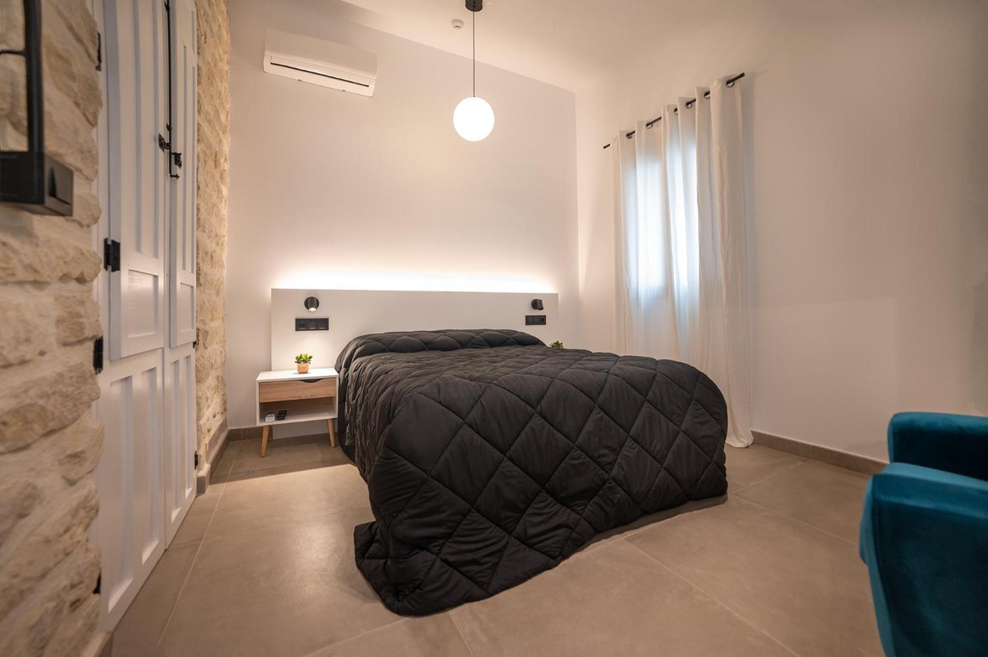 Apartamentos Loliqui Centro Alicante Ruang foto